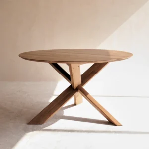 Round Dining Table – Maya