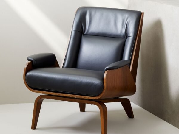 Leather Chair – Mario