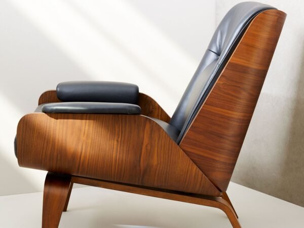 Leather Chair – Mario