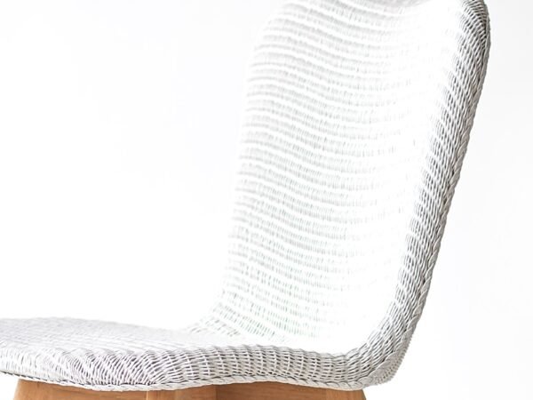 Wooden Chair – 001