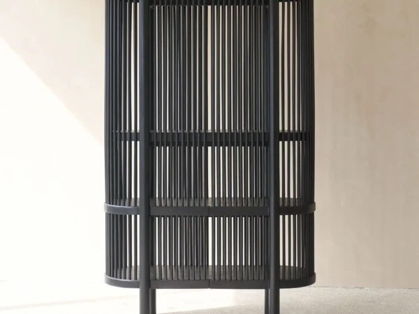 Display Cabinet  – Horog