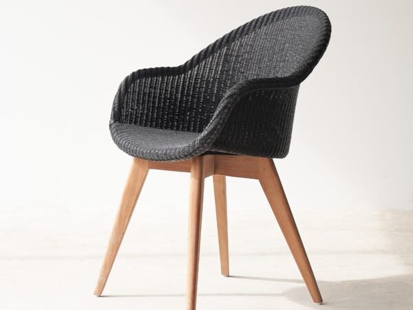 Wicker Chair – V1