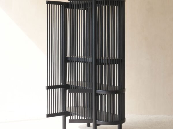 Display Cabinet  – Horog
