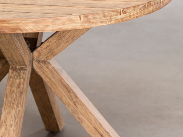 Outdoor Table – Woodkiei