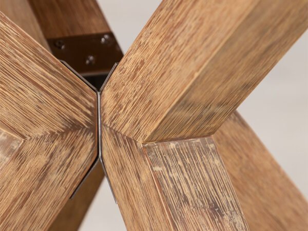 Outdoor Table – Woodkiei