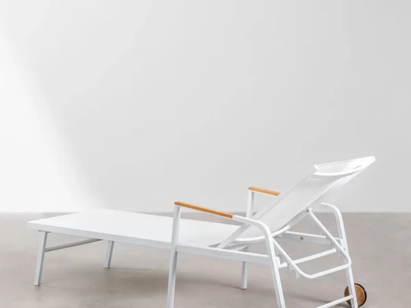 Aluminium Affordable Lounger