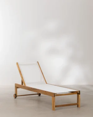 Wooden Lounger