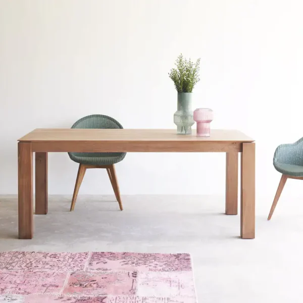 solid wood dining table​