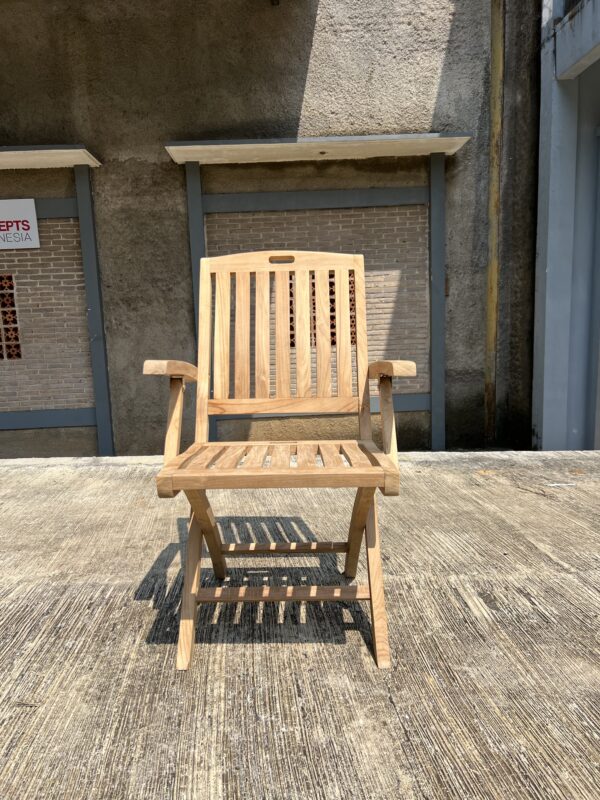 outdoor dining chair
