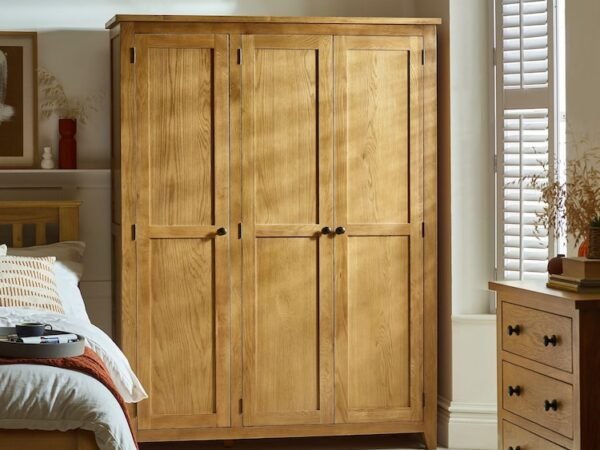 Teakwood Wardobe – Belly