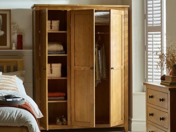 Teakwood Wardobe – Belly