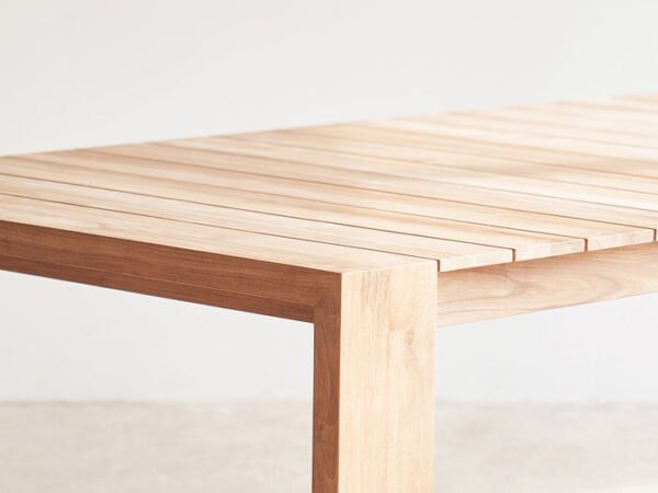 Outdoor Dining Table – Bolde