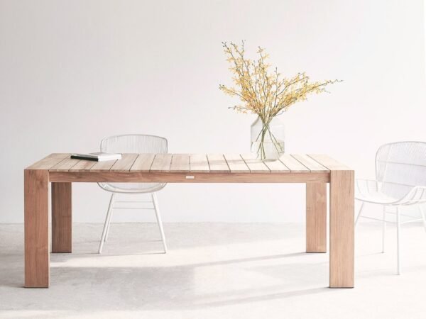 Outdoor Dining Table – Bolde